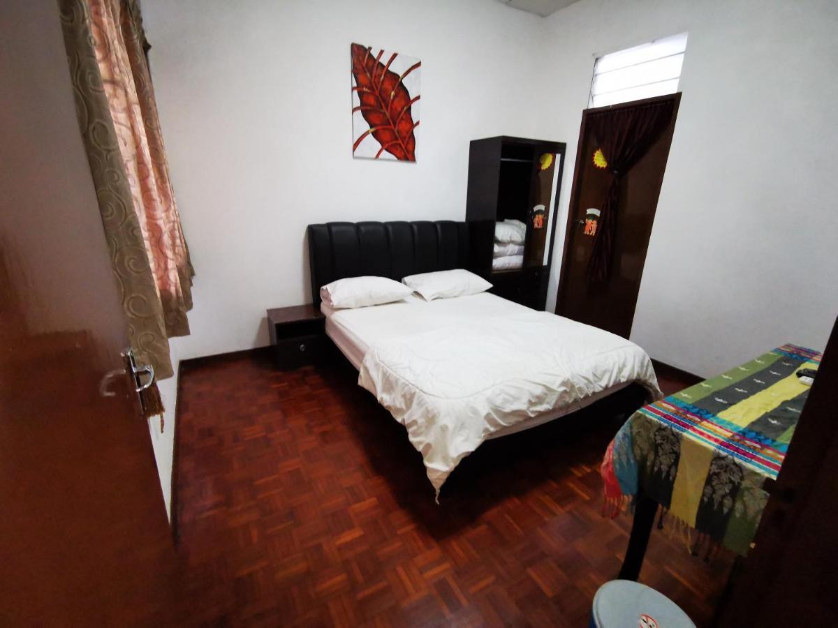 Dou Houz Gurney Hotel George Town Exterior photo