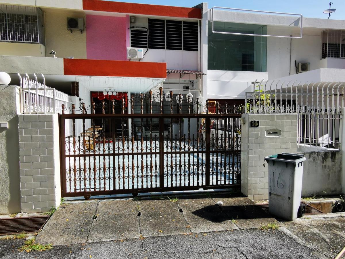 Dou Houz Gurney Hotel George Town Exterior photo